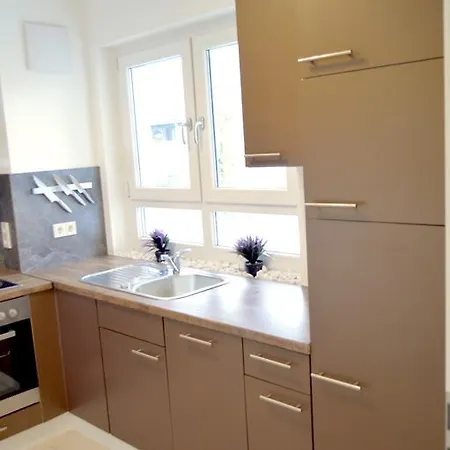 Yeti Lux - Loft * جارمش بارتنكيرشن