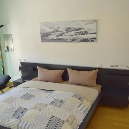 Yeti Lux - Loft * جارمش بارتنكيرشن